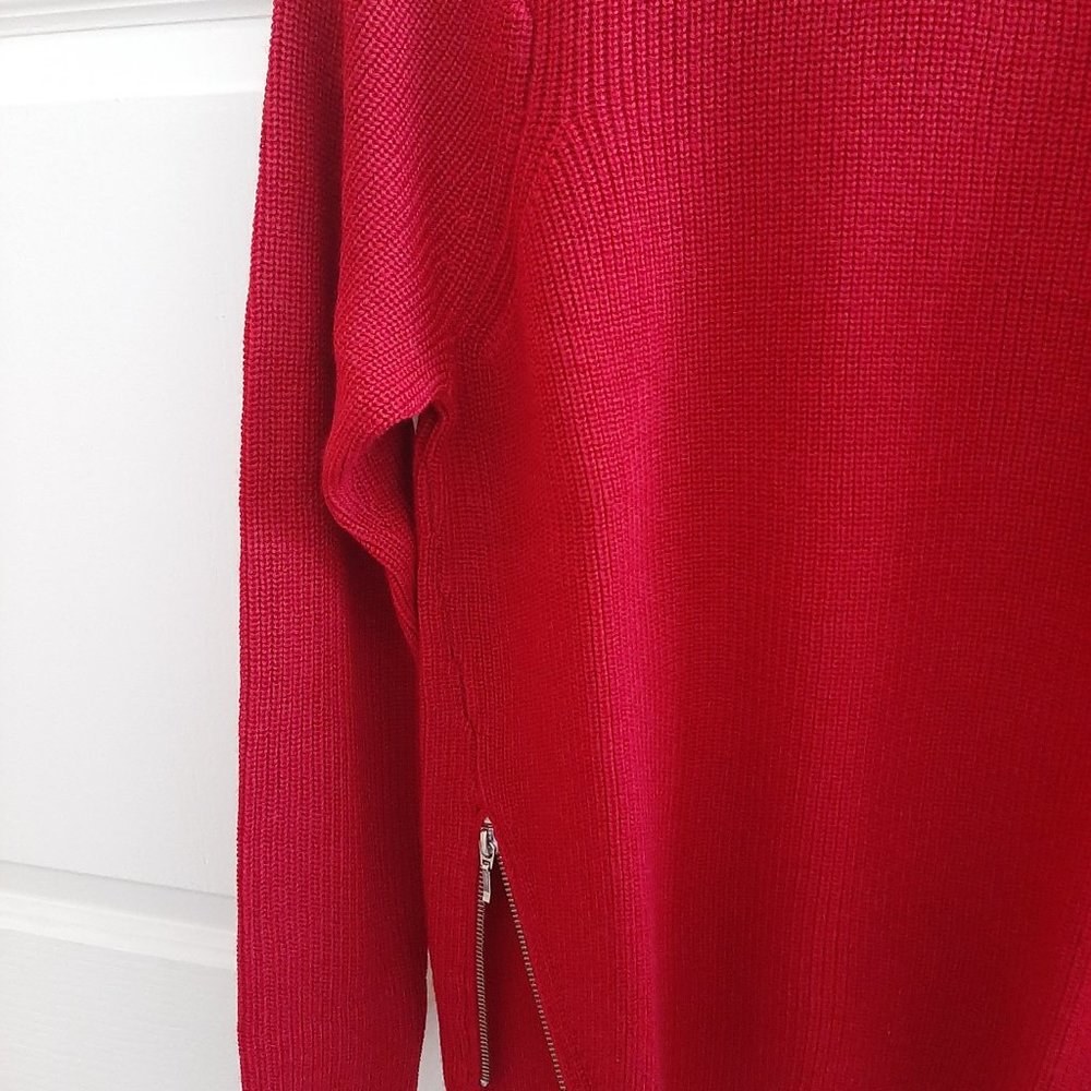Sweater - Picture 3 of 14